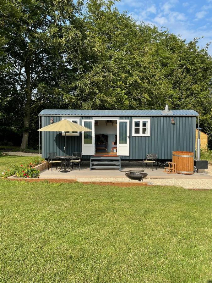 The Bibury - Westwell Downs Shepherd Huts أكسفورد المظهر الخارجي الصورة